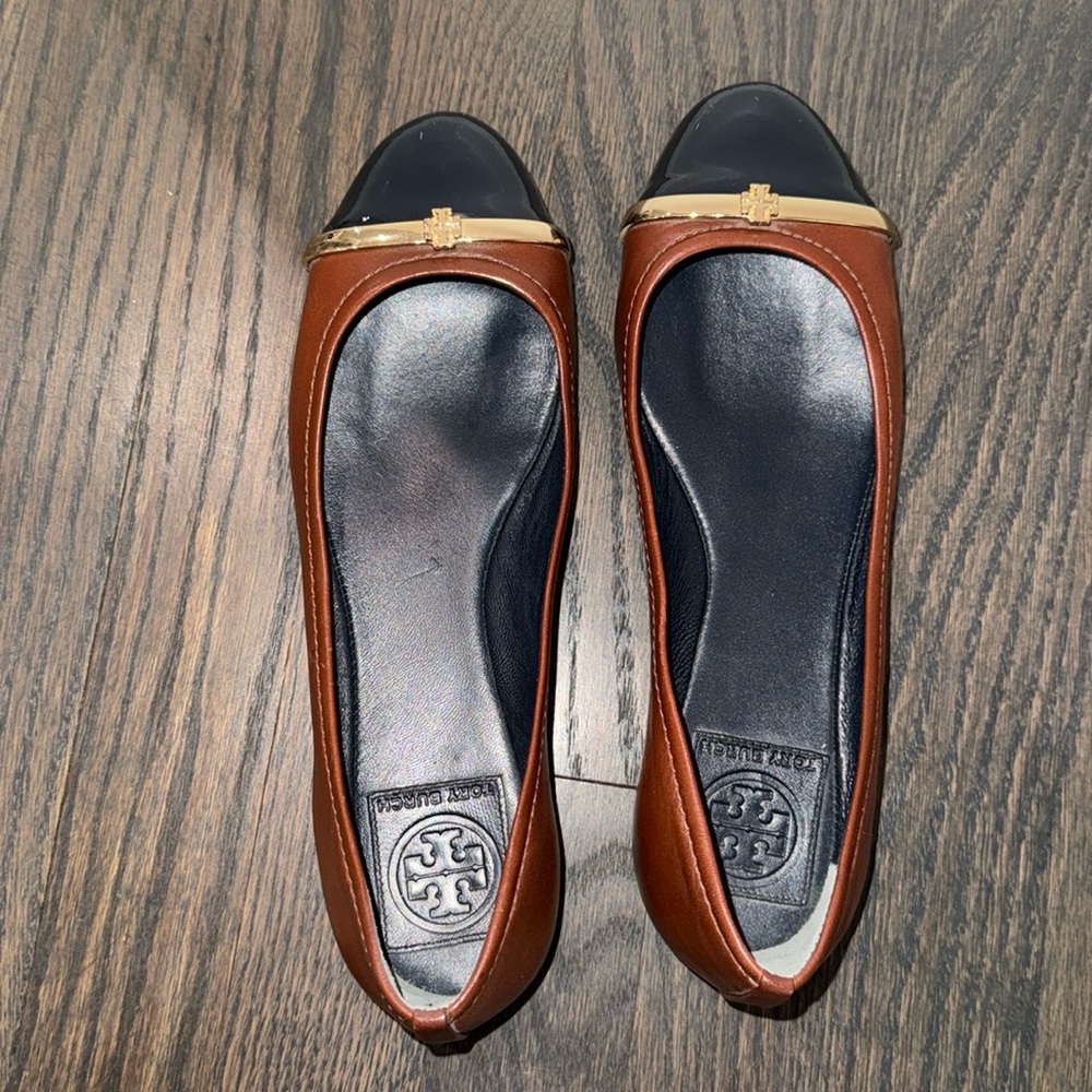Tory Burch Flats-Authentic-EUC